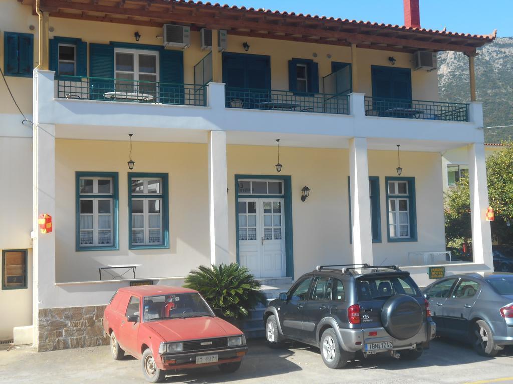 Costa-Rini Hotel Leonídion Exterior foto